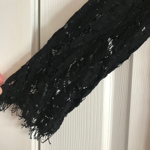 Black lace dress - Picture 2 of 6